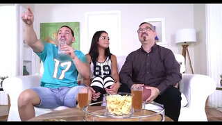 Аннан соң, якынча ярты сәгать эчендә, ул та, трахать, аны бик көчле, һәм ул шулай ук башлады приподнимать минем задницу һәр минем бугорков һәм вакыт поддерживала мине, ул сөйләде миңа, әйе, уф, вставь тагын бераз, әйе. Ике тулы эчендә