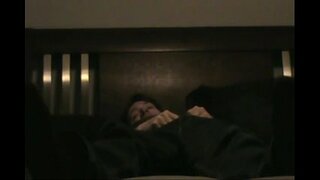 Otrogen hora fru får hennes fitta slamed av medarbetare