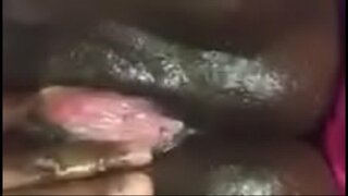 ���စားခြင်းဟူသောဖစ္တာချောကလက်လာျစိုစွတ်သော